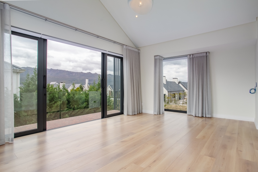To Let 4 Bedroom Property for Rent in Val De Vie Estate Western Cape